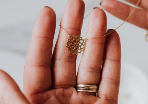 What are disadvantages of gold?